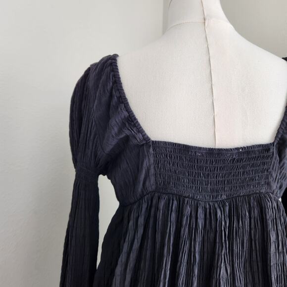 Urban Outfitters Black Crinkle Button Front Empire Top Long Sleeve Smocked L - Picture 8 of 9